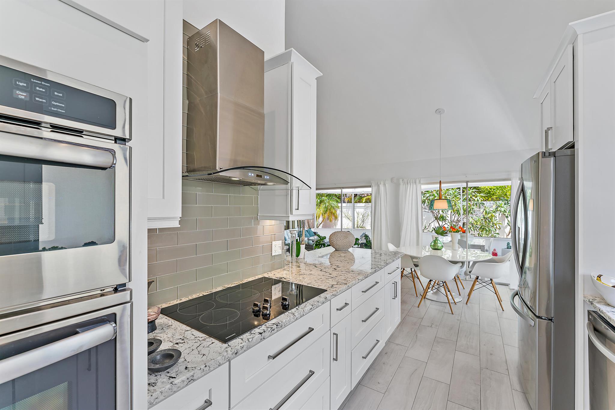 RIVER - Residential Lease