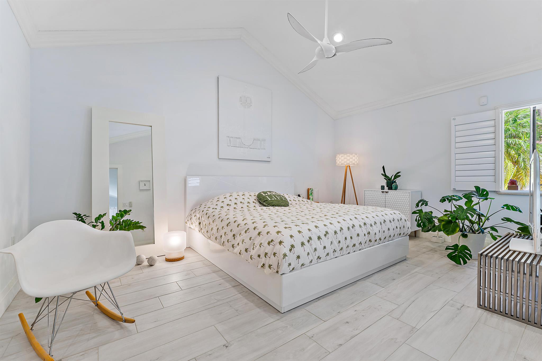 RIVER - Residential Lease