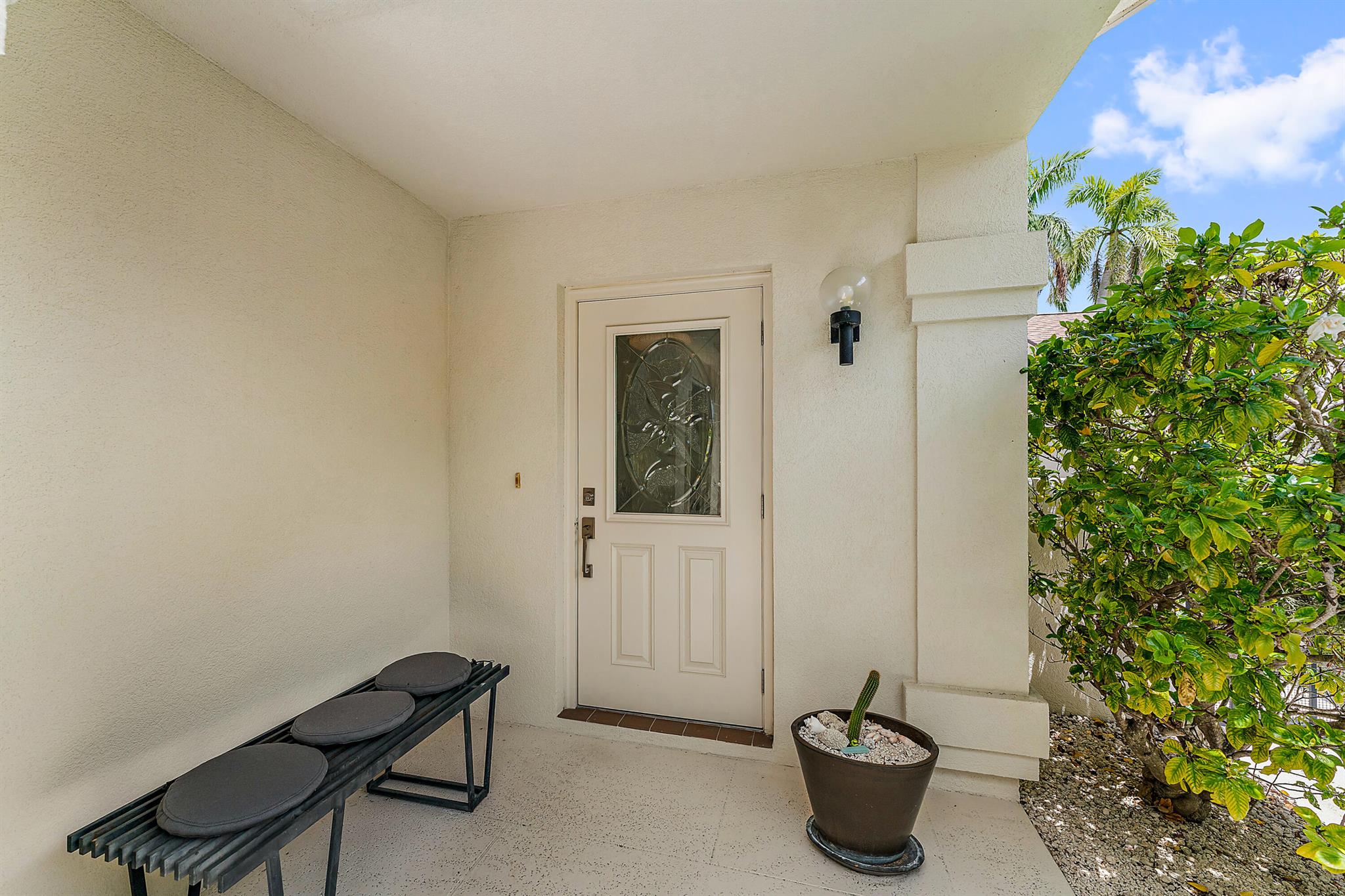 RIVER - Residential Lease