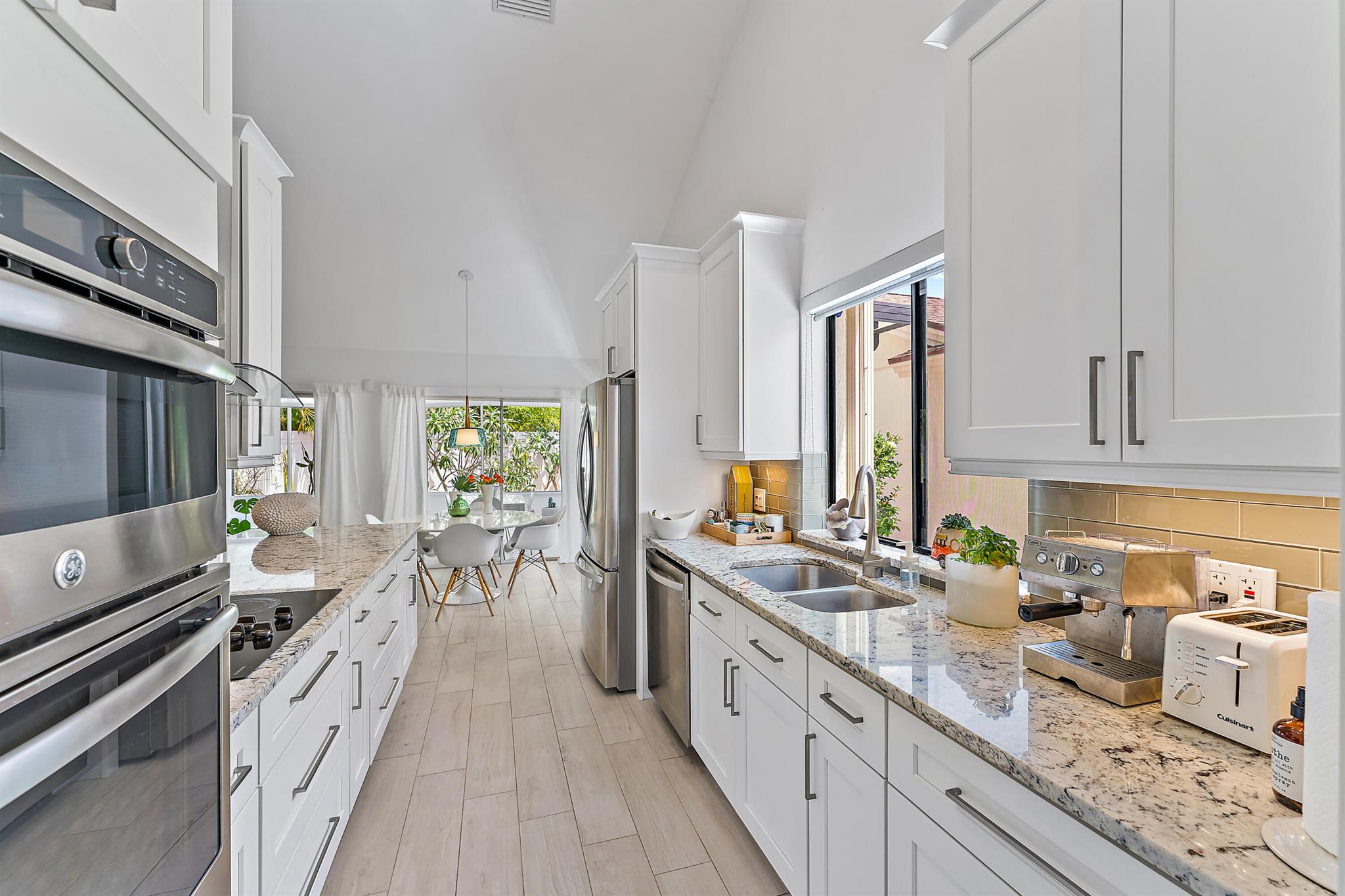 RIVER - Residential Lease