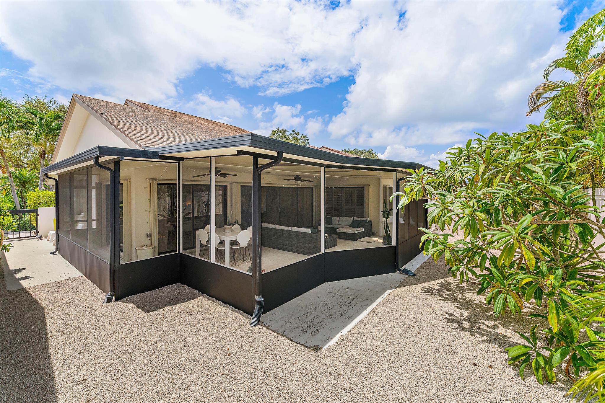 RIVER - Residential Lease