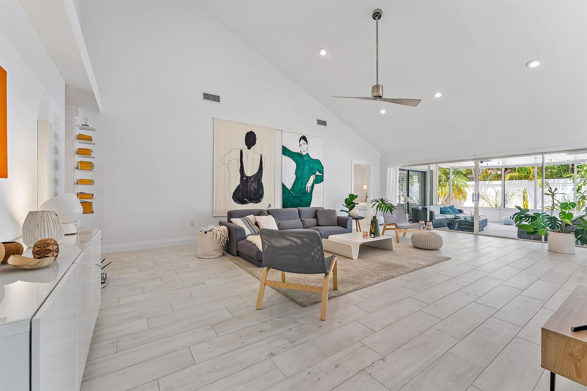 RIVER - Residential Lease