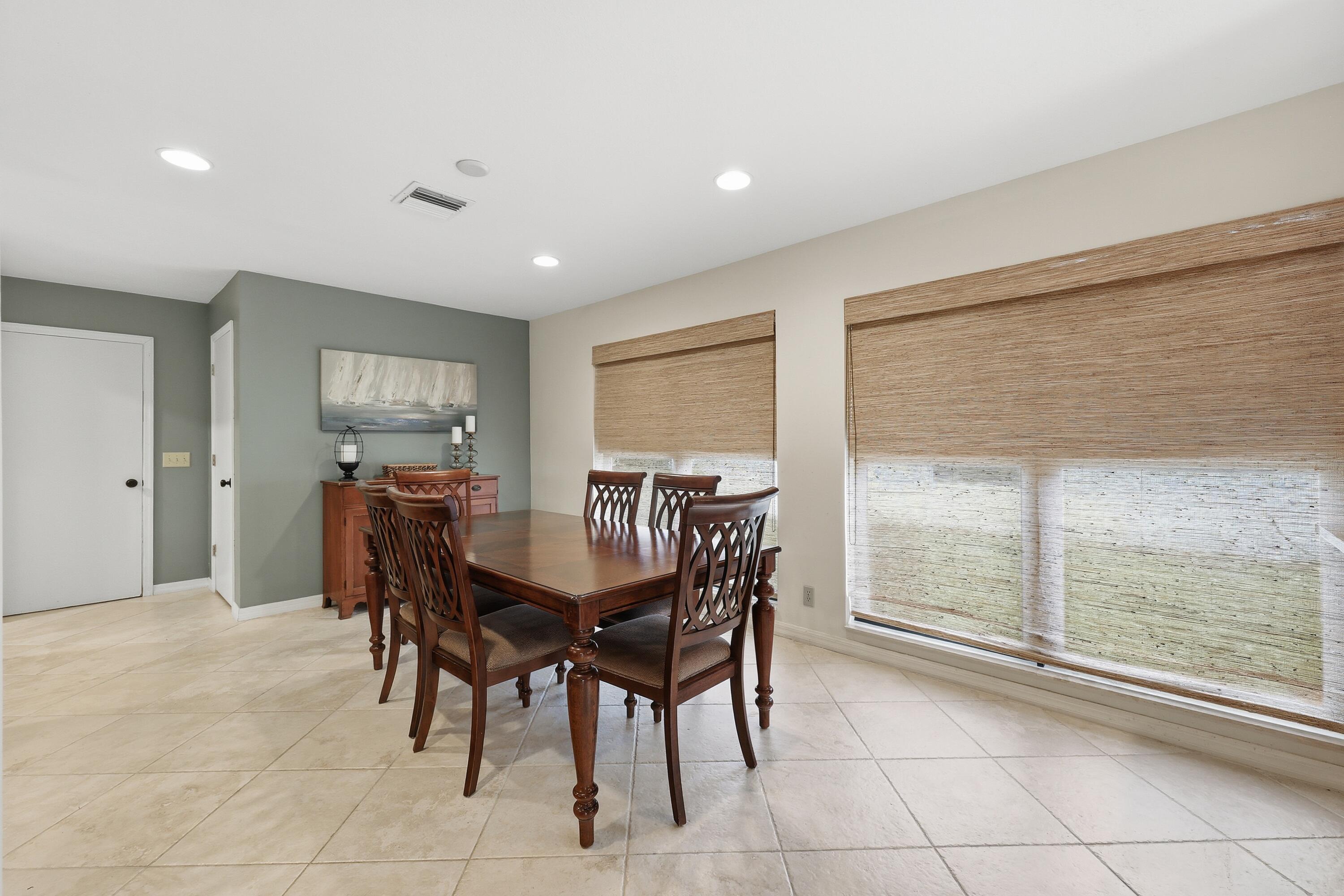 6750 Eastpointe Pines St Street