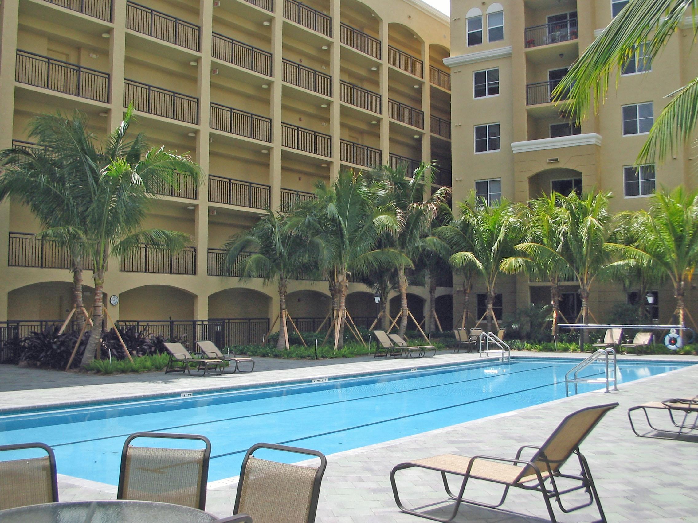 VIZCAYA LAKES CONDO - Residential Lease