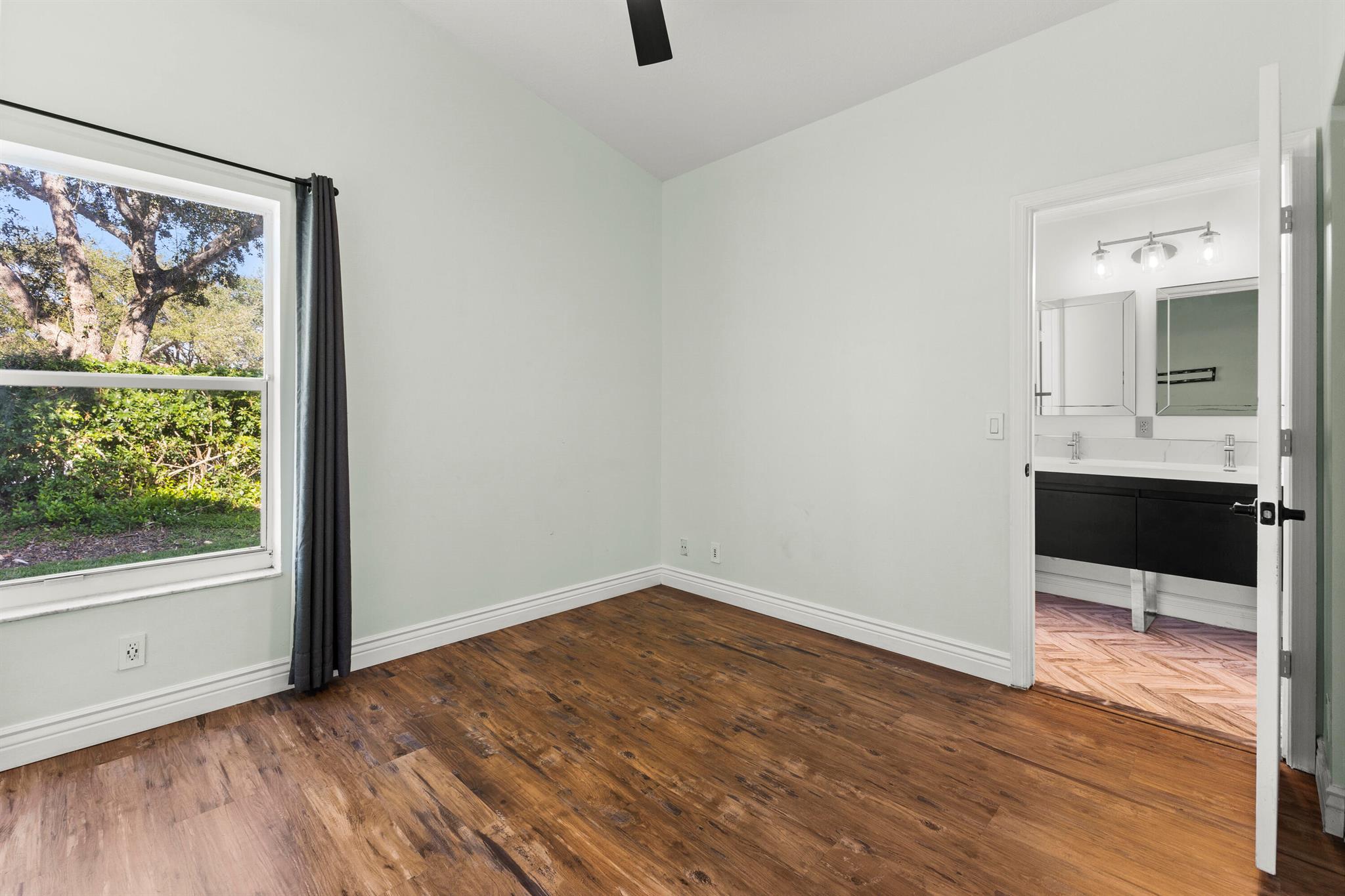 Encantada - Residential