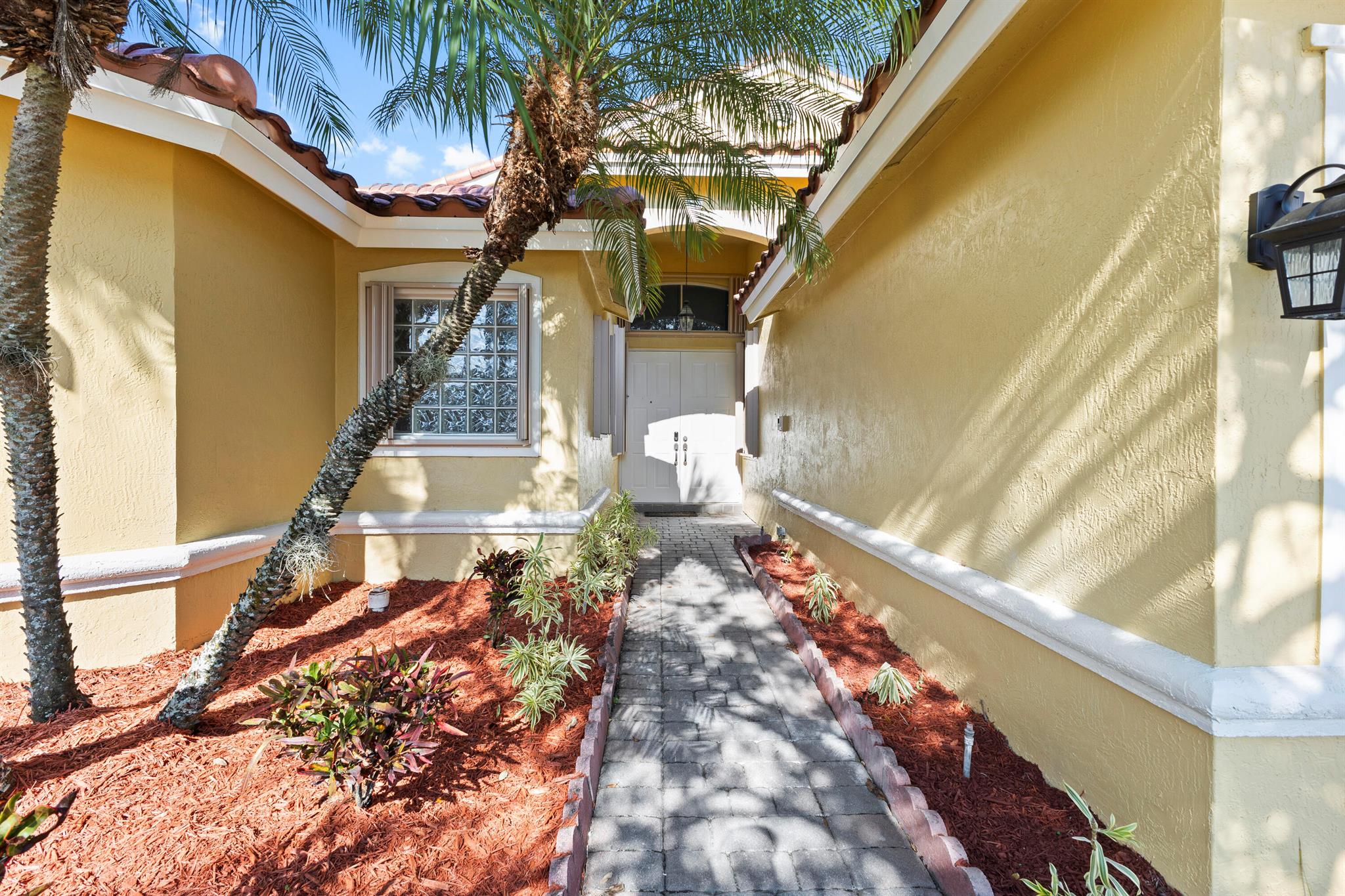 Encantada - Residential