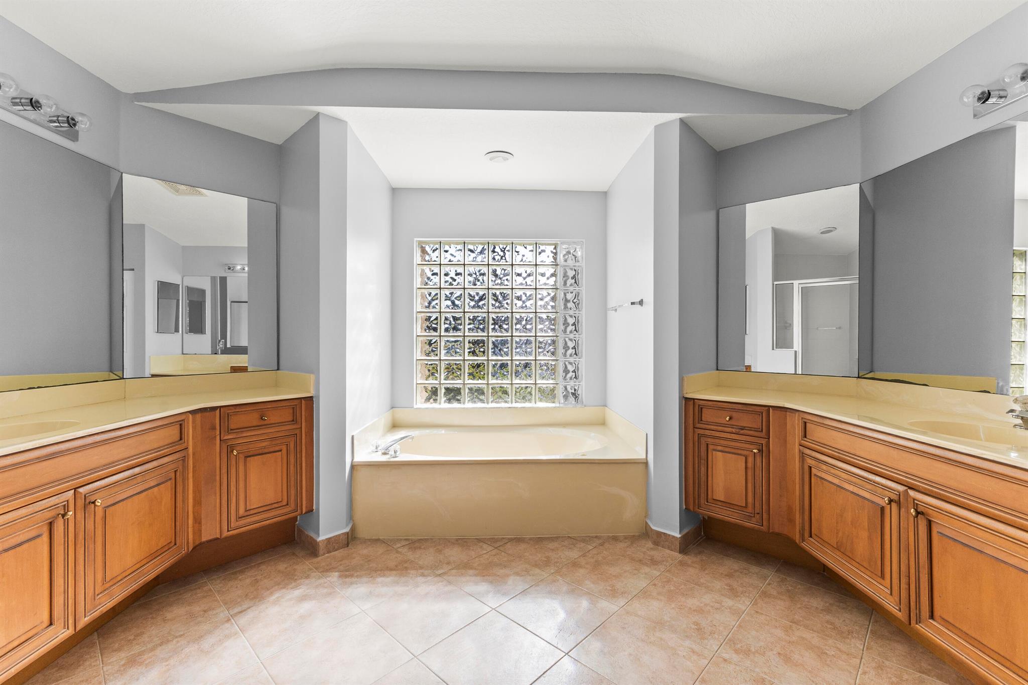 Encantada - Residential