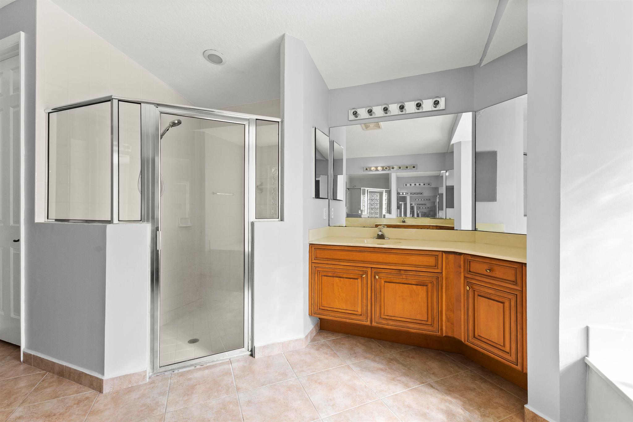 Encantada - Residential