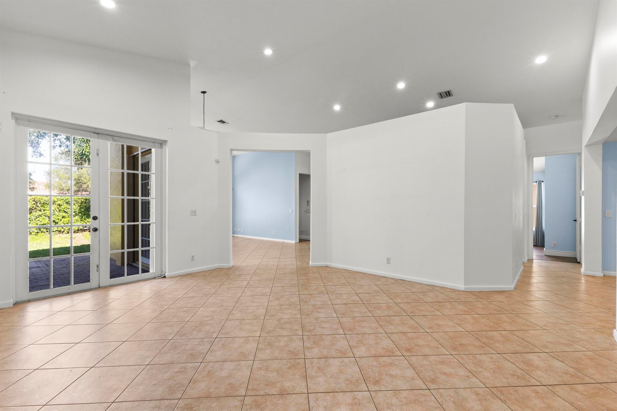 Encantada - Residential