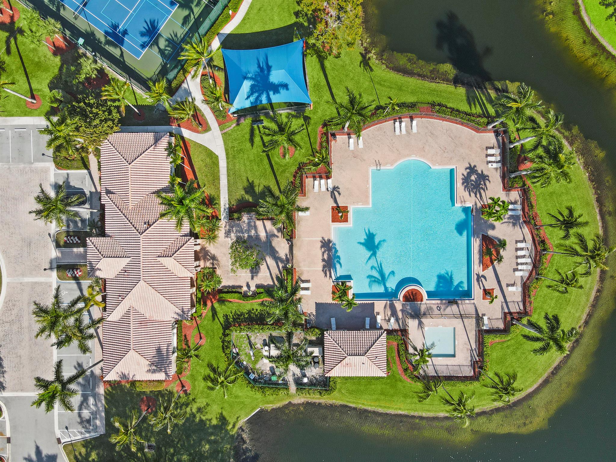 Encantada - Residential