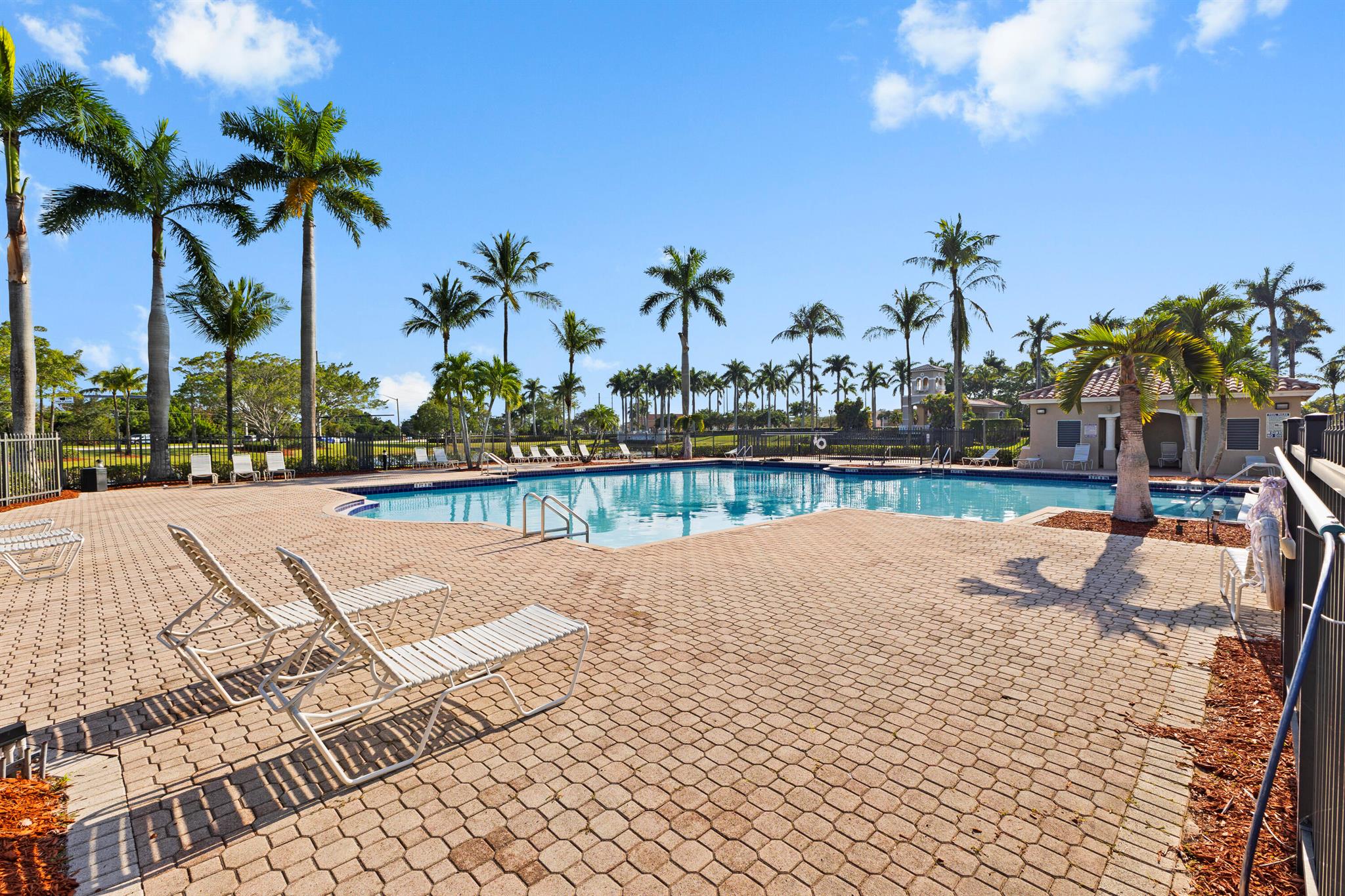 Encantada - Residential