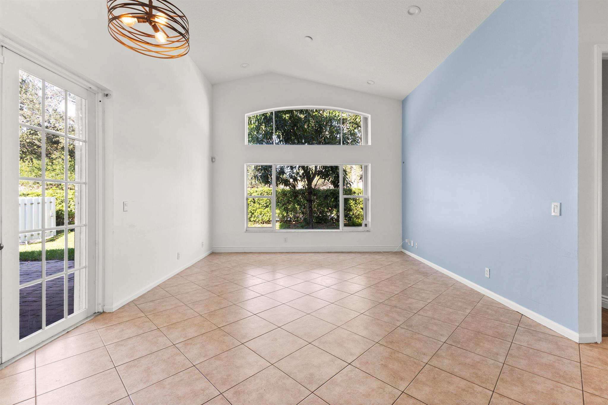 Encantada - Residential