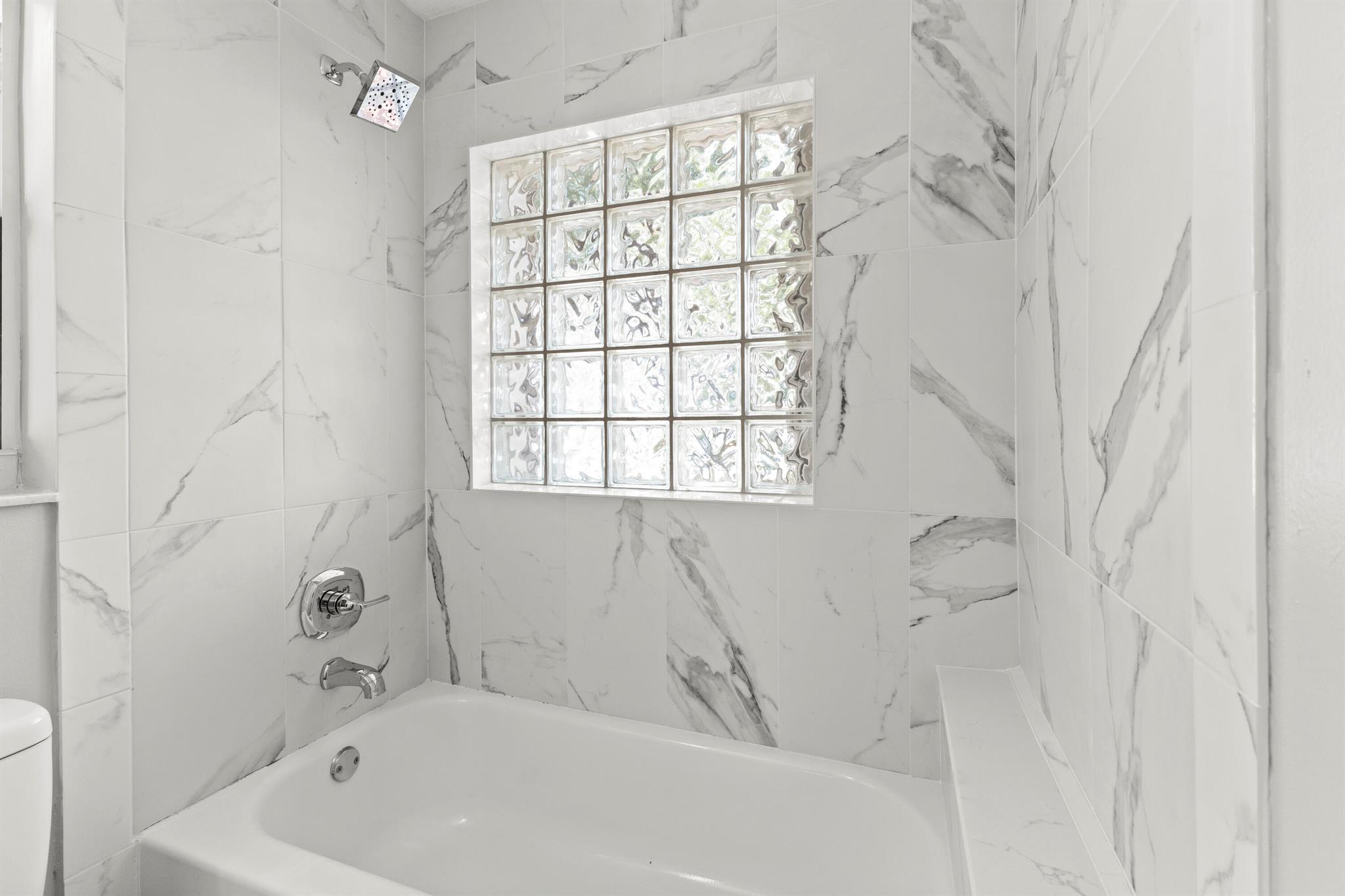 Encantada - Residential