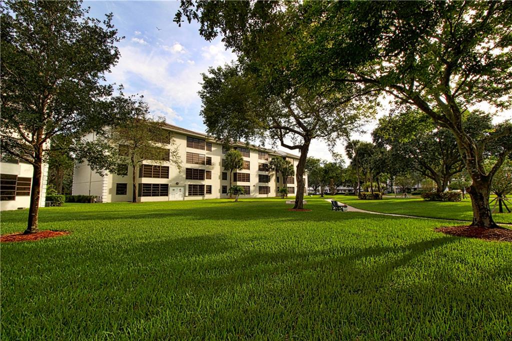 WHITEHALL OF PINE RIDGE - Residential