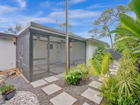 A home in Oakland Park