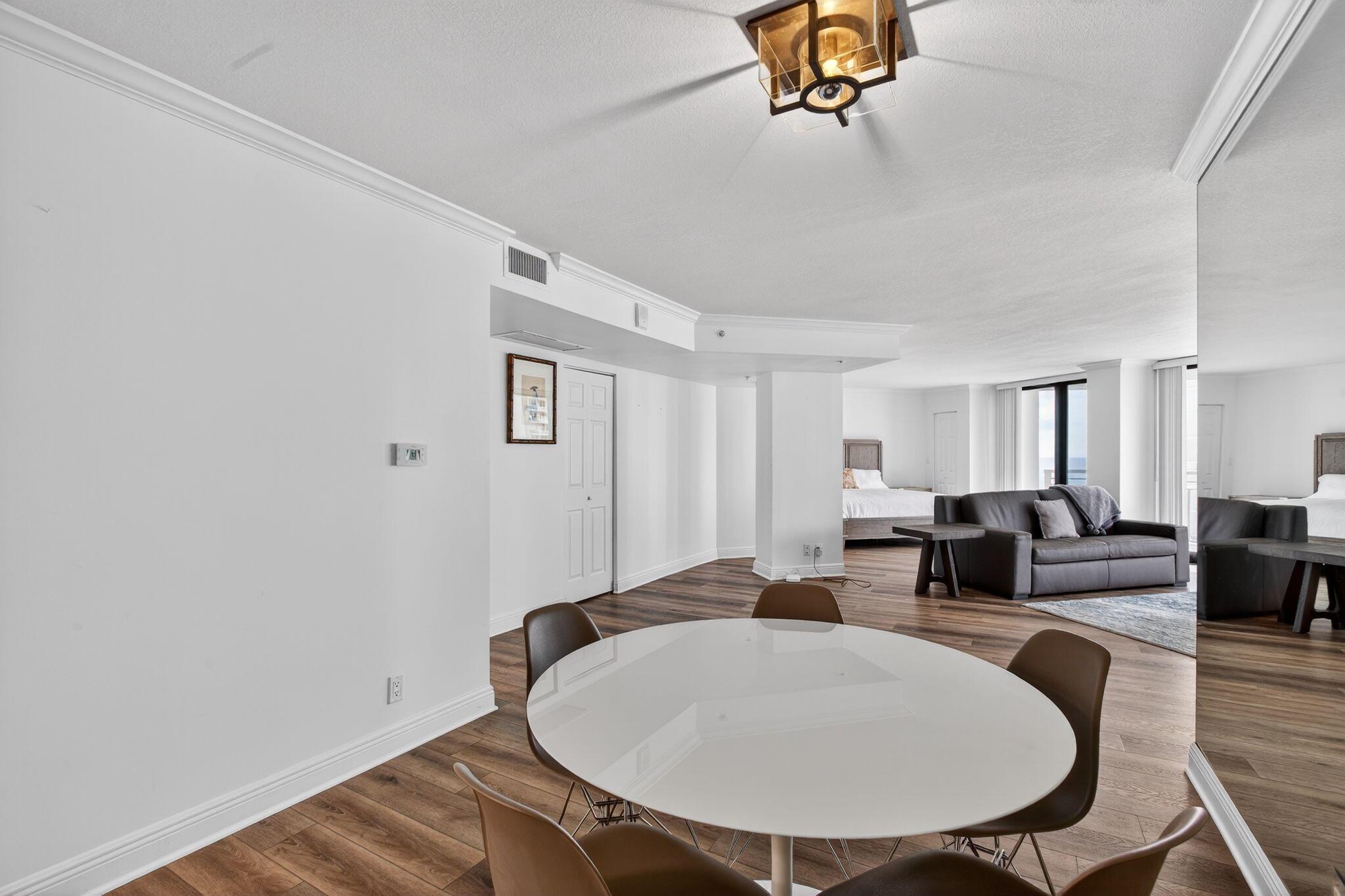 TIARA CONDO - Residential