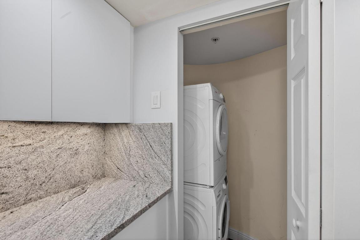 3000 N Ocean Drive 14g