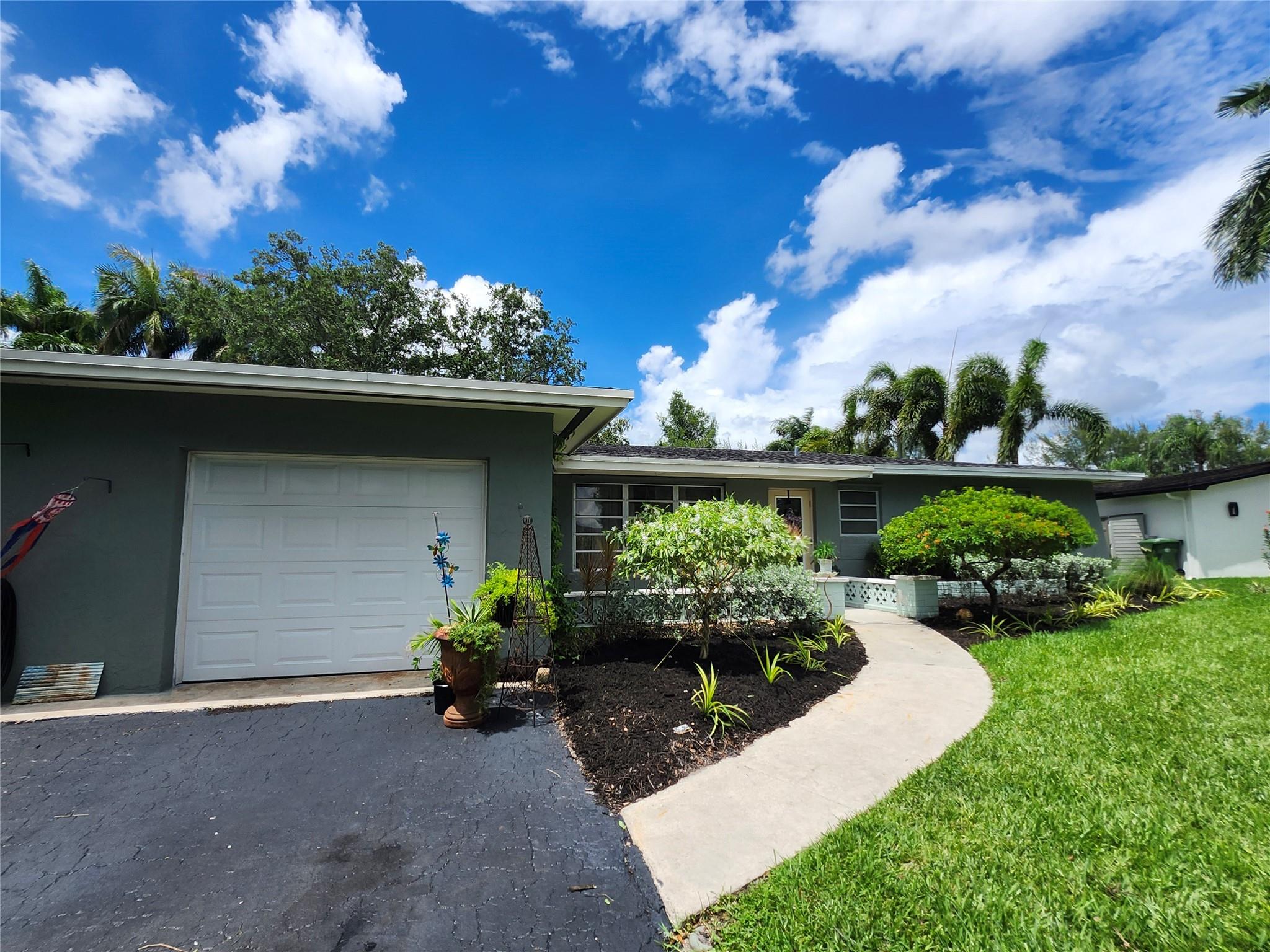 10321 NW 18th Pl