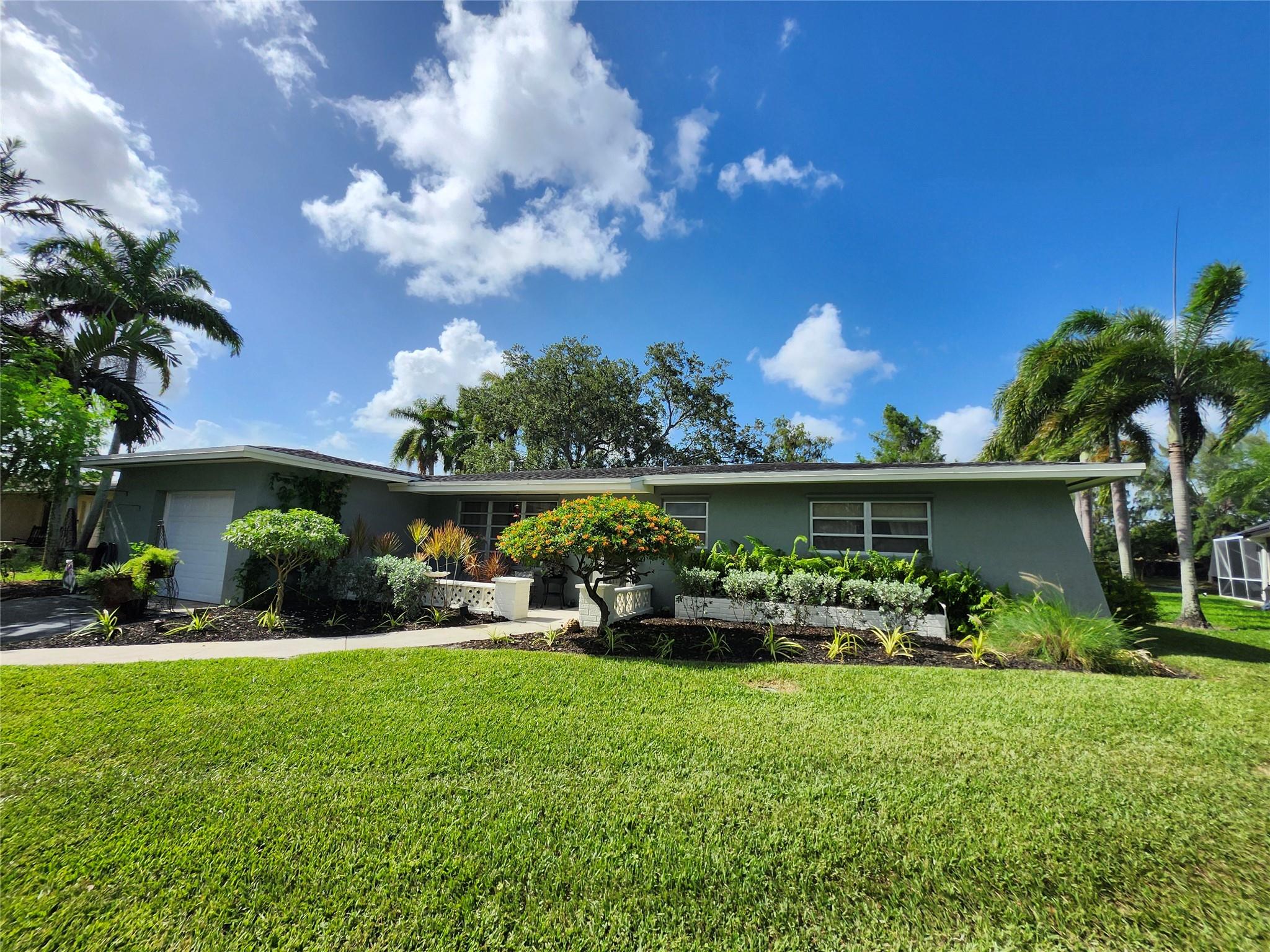 PEMBROKE LAKES--------3 BEDROOMS-------2 BATHS--------SCREENED IN POOL AND PATIO (30X27)-------ON PREMIUM LAKE LOT WITH DECK---------1 CAR GARAGE (20x15)------QUIET CUL DE SAC STREET---------NO HOA!!!!!---------EAT IN KITCHEN WITH ALL APPLIANCES INCLUDING GAS RANGE AND HOT WATER HEATER-----------YOUR OPPORTUNITY TO TURN THIS PROPERTY INTO YOUR OWN SLICE OF PARADISE-----------LOCATED JUST MINUTES FROM ALL MAJOR ROADS----SCHOOLS----SHOPPING----PARKS---RESTAURANTS----MALLS--------AIRPORTS----------ENTERTAINMENT VENUES LIKE THE HARD ROCK CASINO---------HARD ROCK STADIUM --------------AND THE AMERANT BANK ARENA--------- AND THE BEACHES............----PROPERTY IS SHOWN BY APPOINTMENT