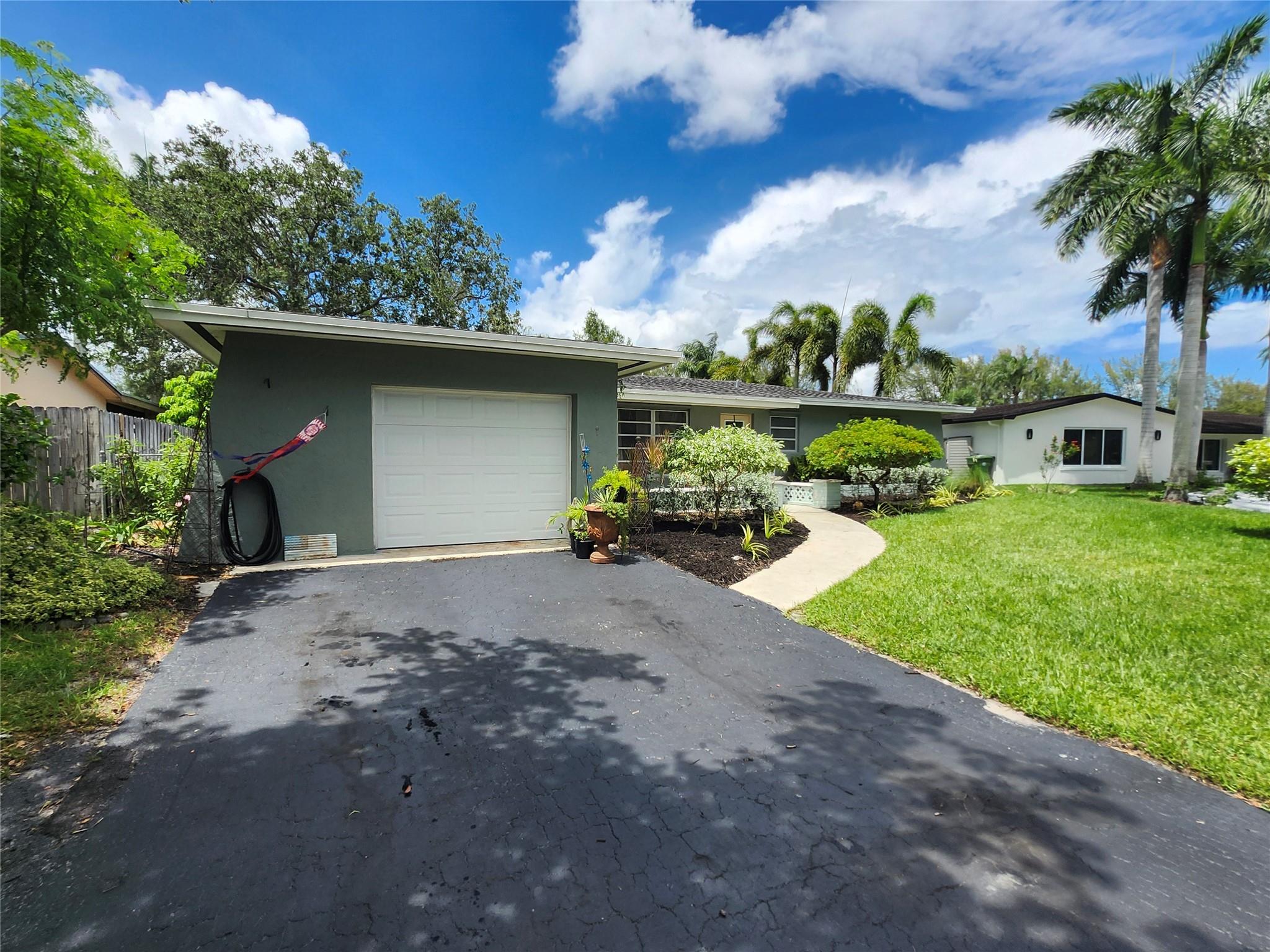 10321 NW 18th Pl