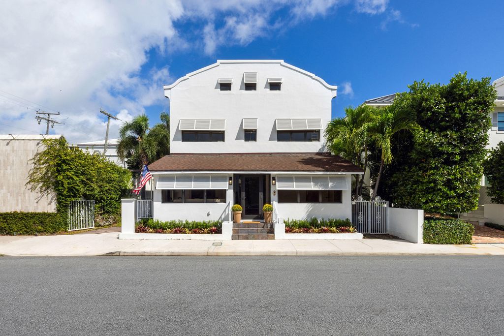 Photo of 269 Park Avenue, Palm Beach, FL 33480 (MLS # R11136382)