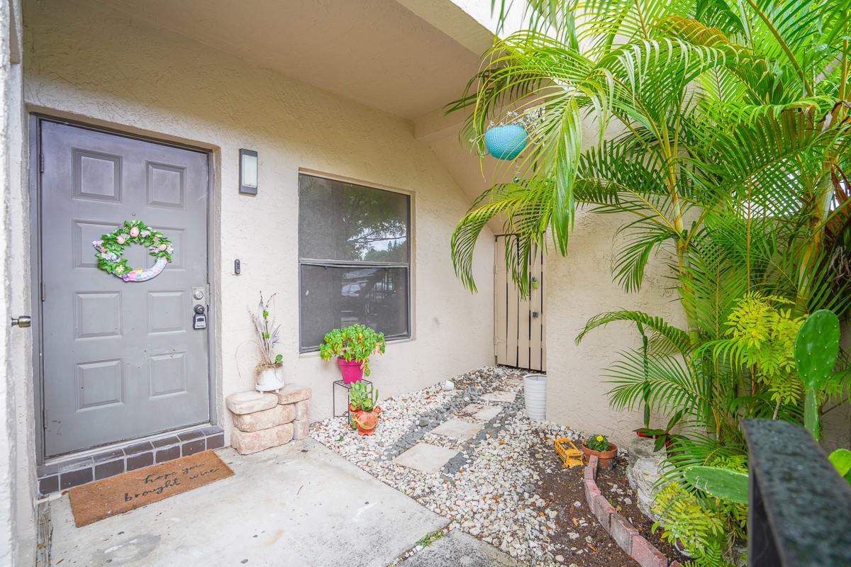 4105 NW 22nd St 243E