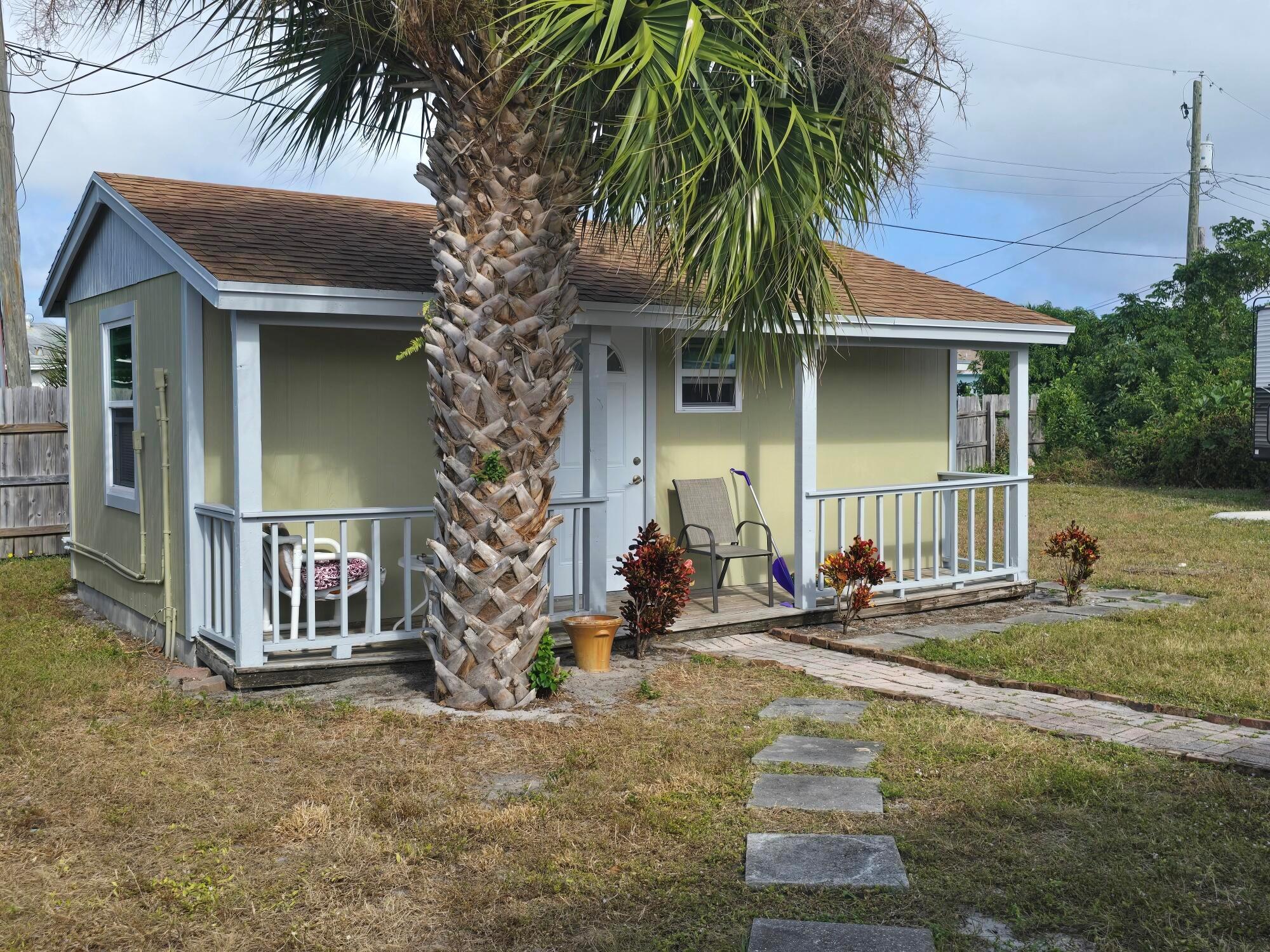 Quaint detached cottage for 1 or 2 on quiet, three-unit property. Must provide background check and credit check. Total renovated a year ago. Similar to a small guest house for 1 person possibly 2. Pet allowed, no larger than 30 pounds, see info on listing.Please do not disturb other tenants!Includes water & electric!Totally remodeled a year ago! Great for a minimalist lifestyle.