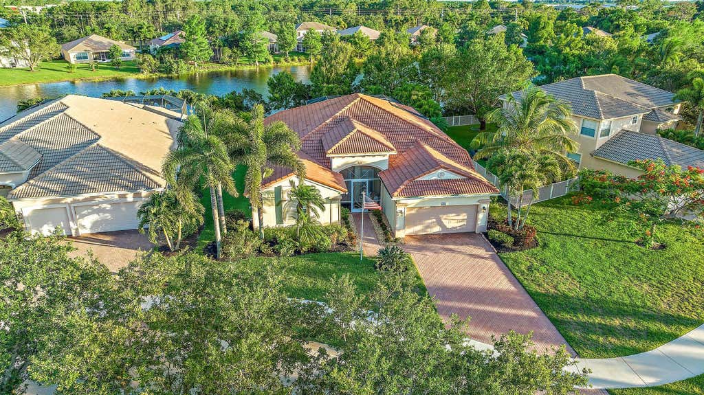 Photo of 1260 SE Illusion Isle Way, Stuart, FL 34997 (MLS # R10997538)
