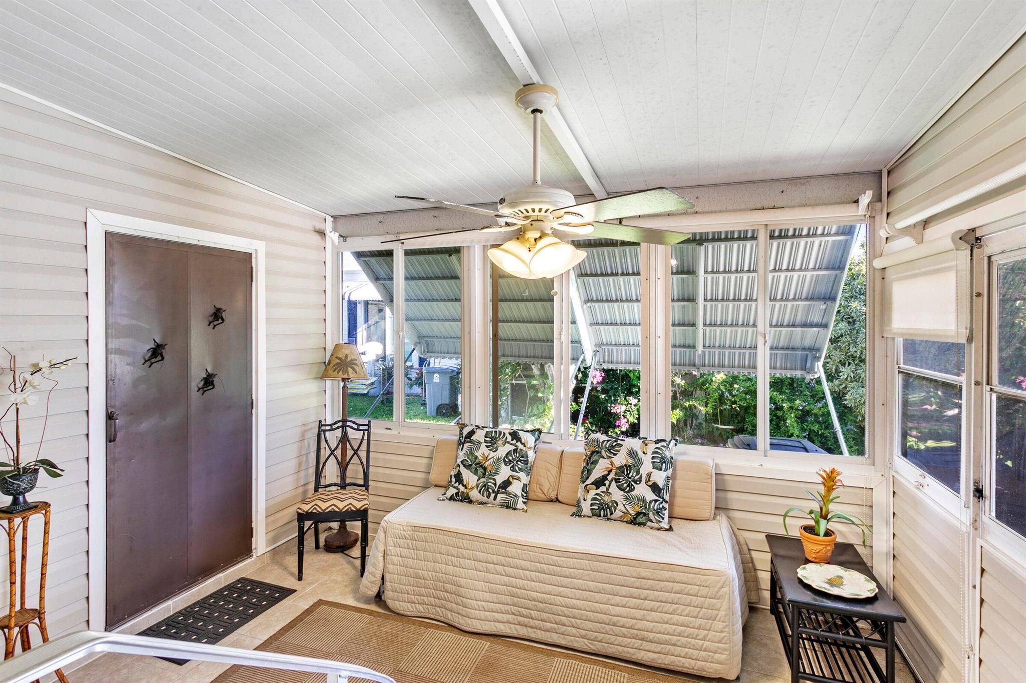 JAMAICA BAY MOBILE HOME C - Residential