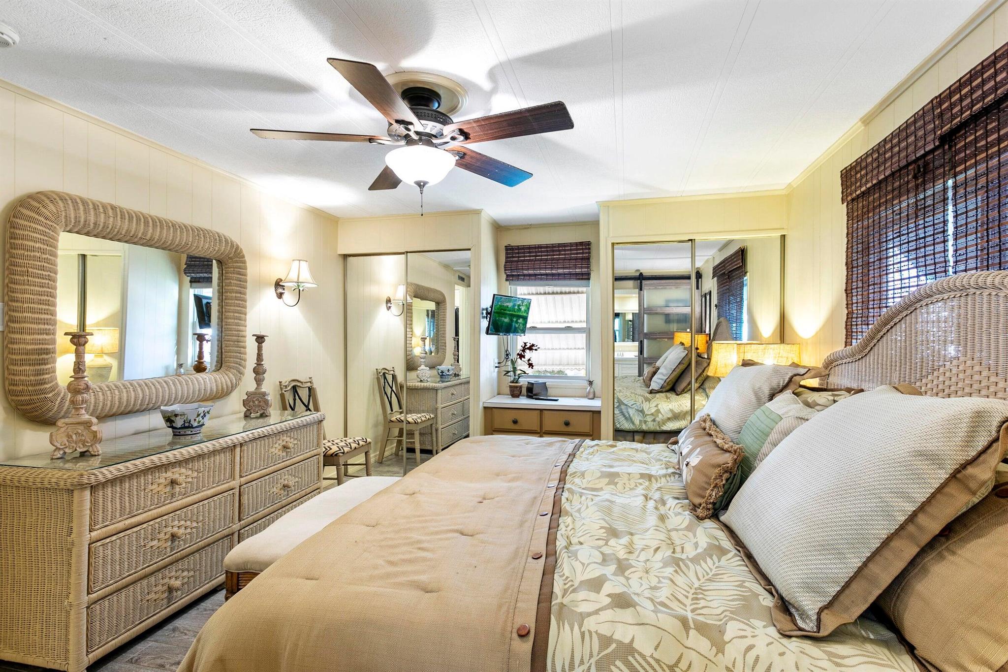 JAMAICA BAY MOBILE HOME C - Residential