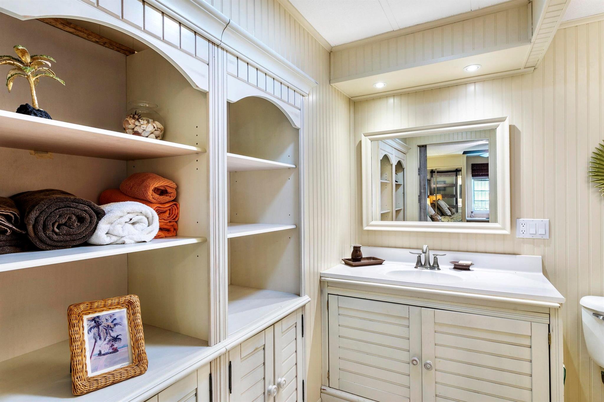 JAMAICA BAY MOBILE HOME C - Residential