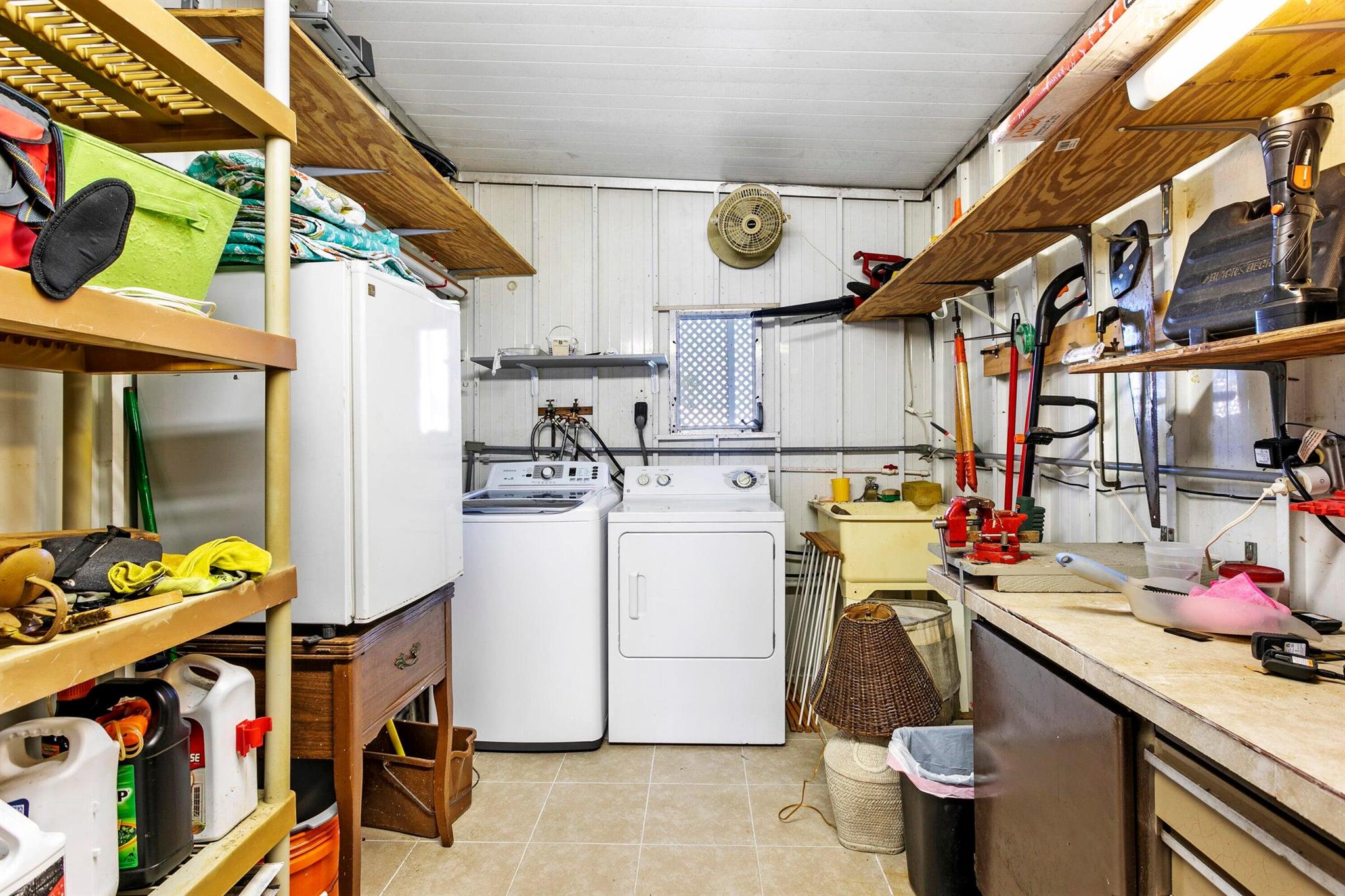 JAMAICA BAY MOBILE HOME C - Residential