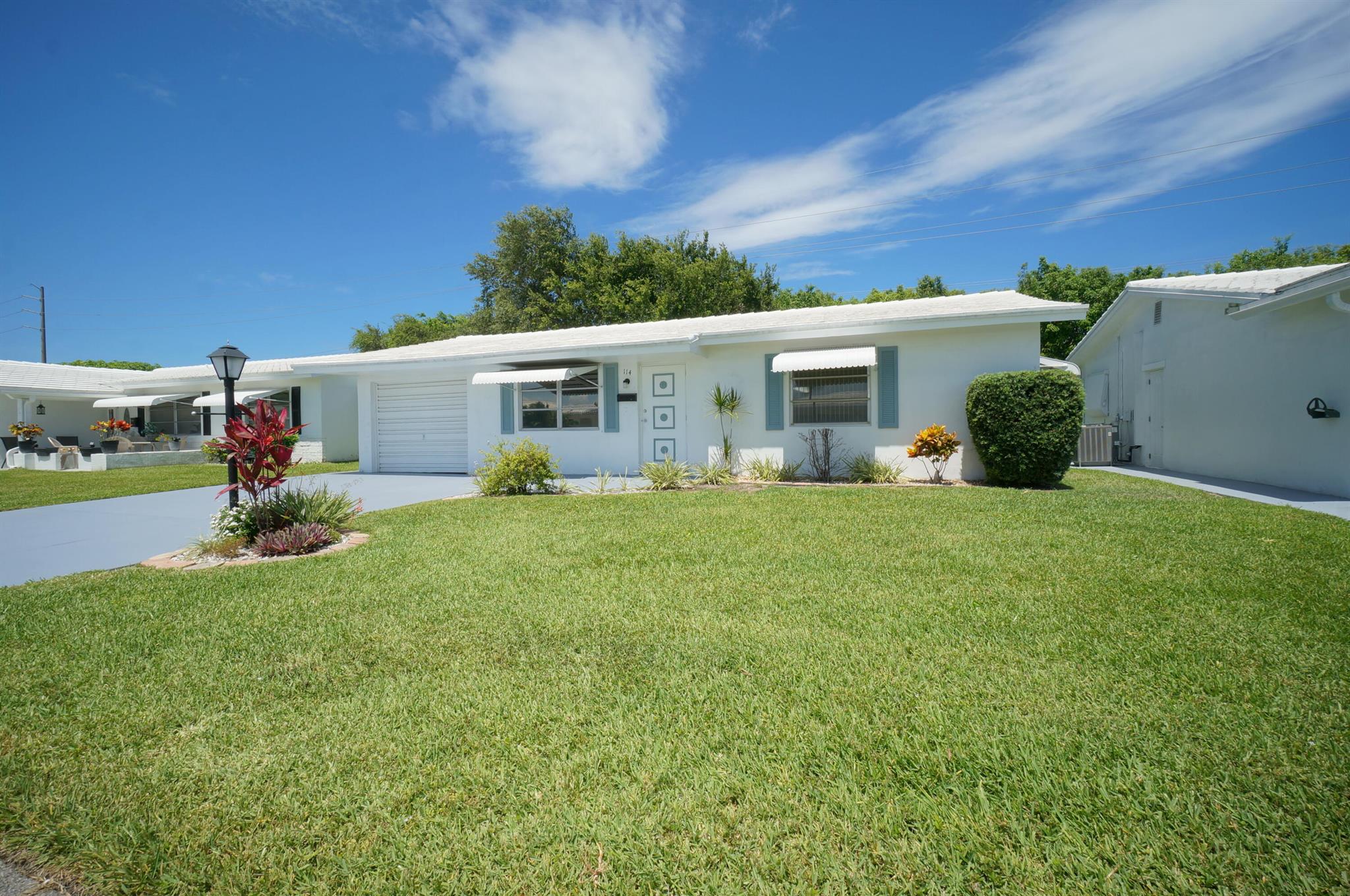 114 SW 8th Place