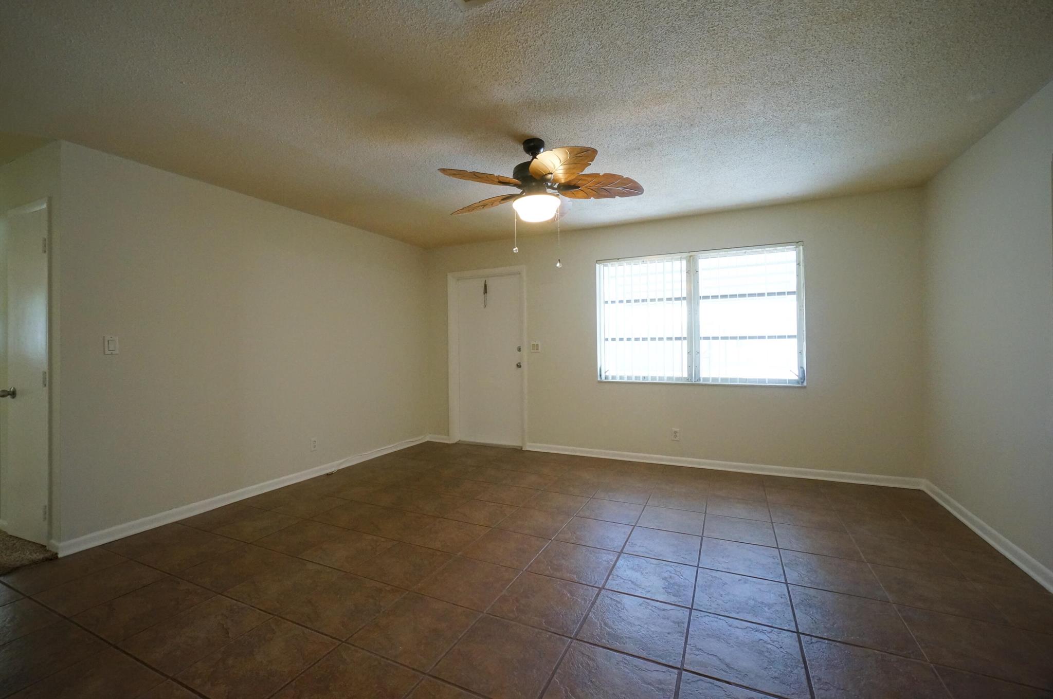 114 SW 8th Place