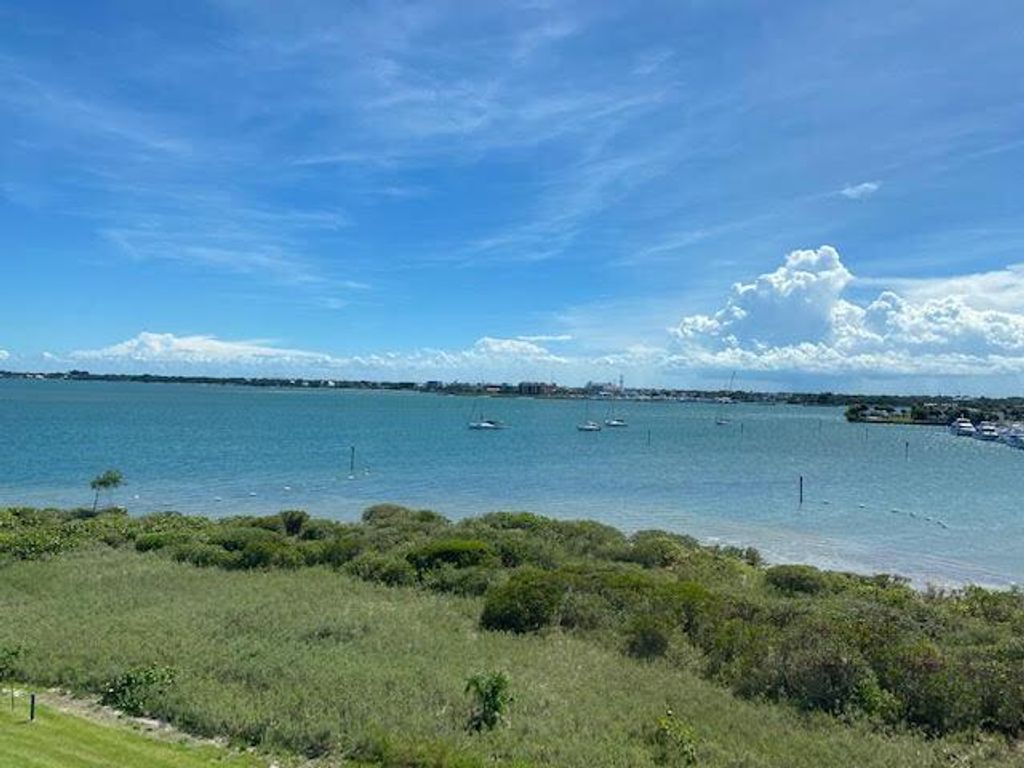 Photo of 31 Harbour Isle Drive W #Ph 6, Fort Pierce, FL 34949 (MLS # R10898338)