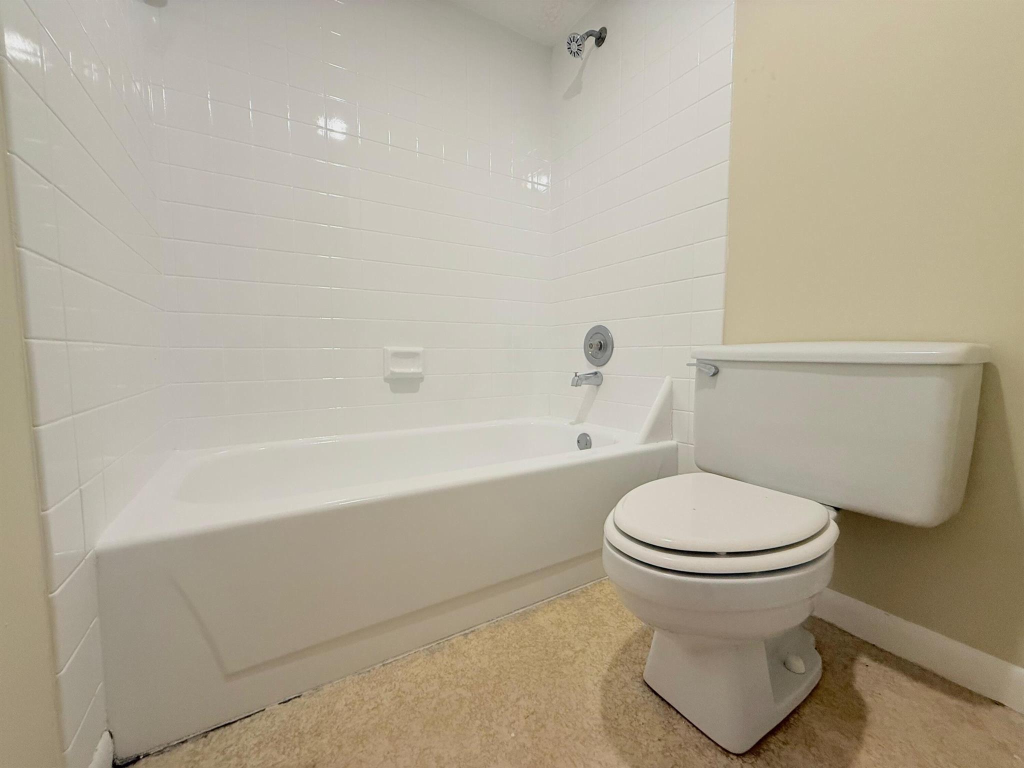 VILLAGE OF SANDALWOOD LAK - Residential Lease