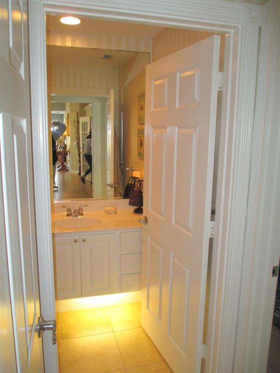 TRADITION PLAT NO 16 - Residential Lease