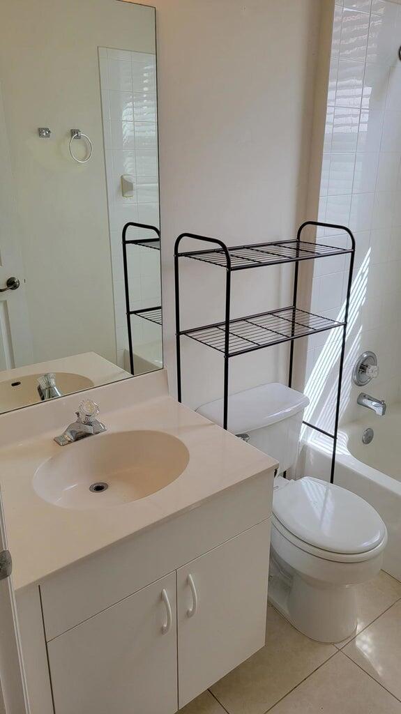 WELLINGTON TR 42B - Residential Lease