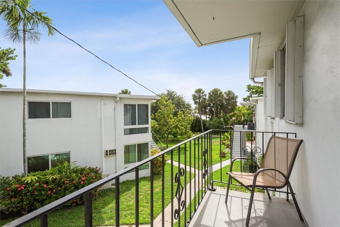 Cliff Lake Villas - Residential