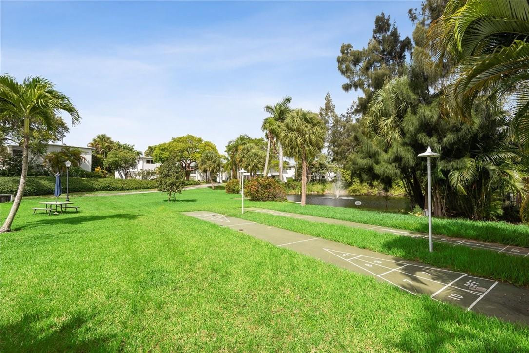 Cliff Lake Villas - Residential