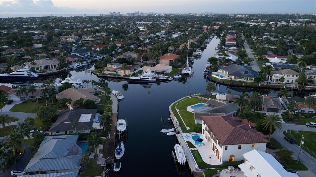 Photo of 4410 NE 24th Ter, Lighthouse Point, FL 33064 (MLS # F10529085)
