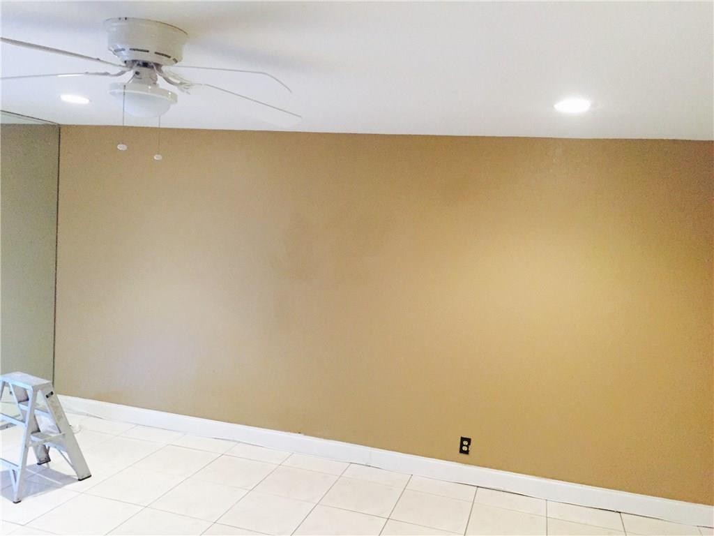 town square condo - Residential