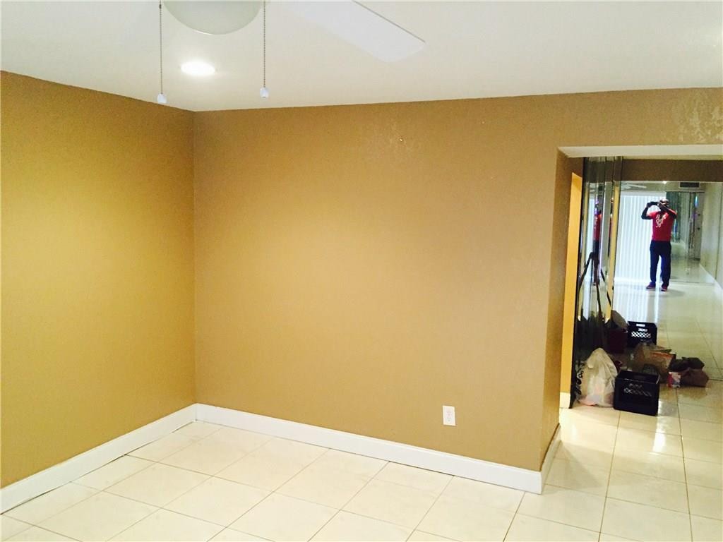 town square condo - Residential