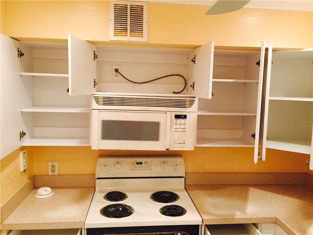 town square condo - Residential