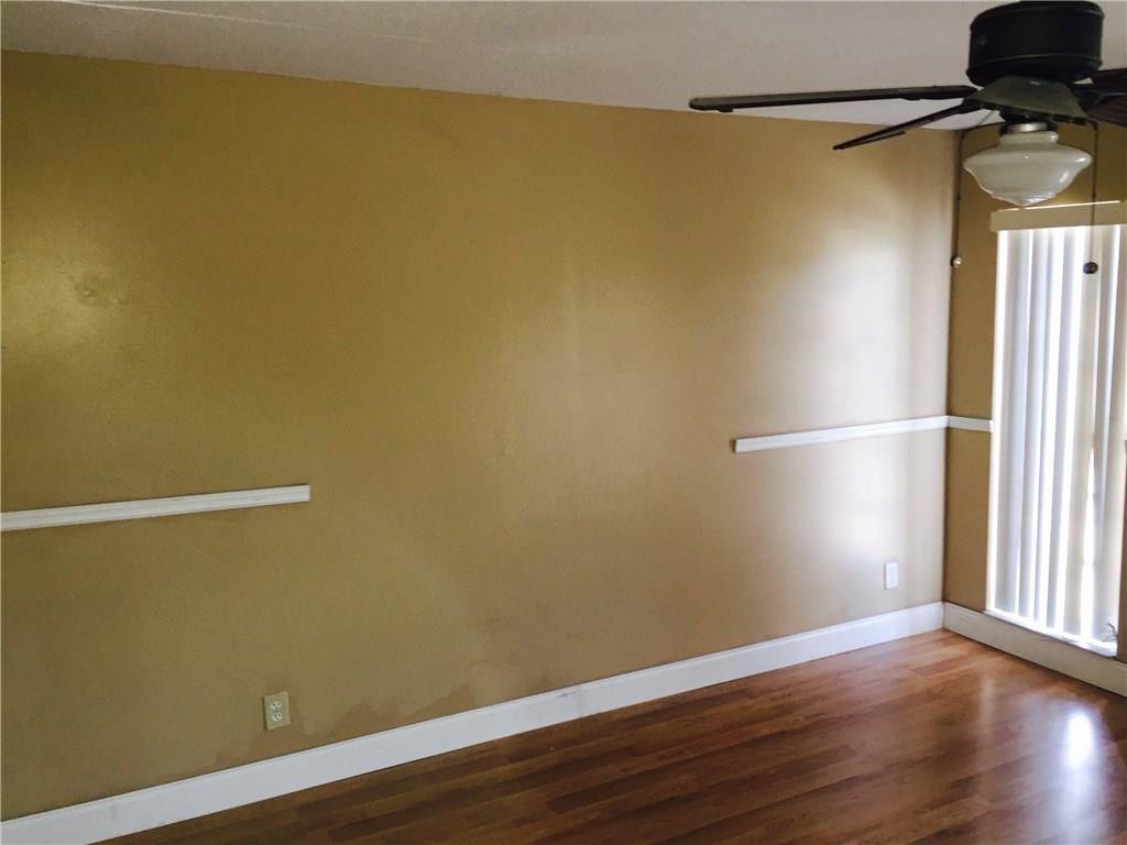 town square condo - Residential