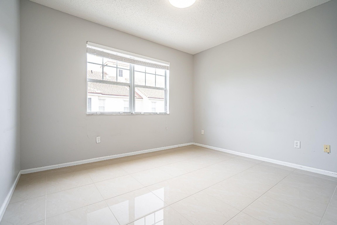 POINCIANA PLACE - Residential Lease