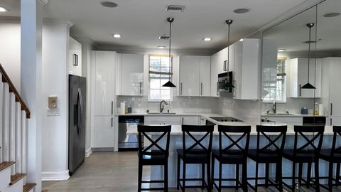 75 NE 5th Avenue M Delray Beach FL 33483