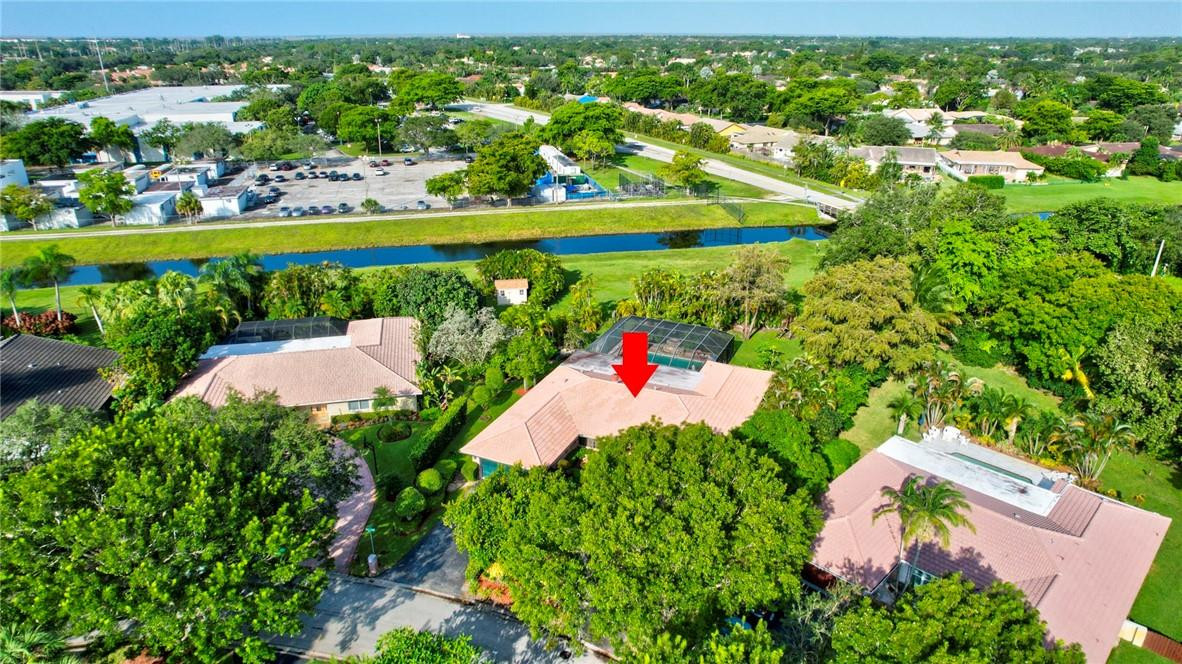 Oak Wood 80-39 B - Residential