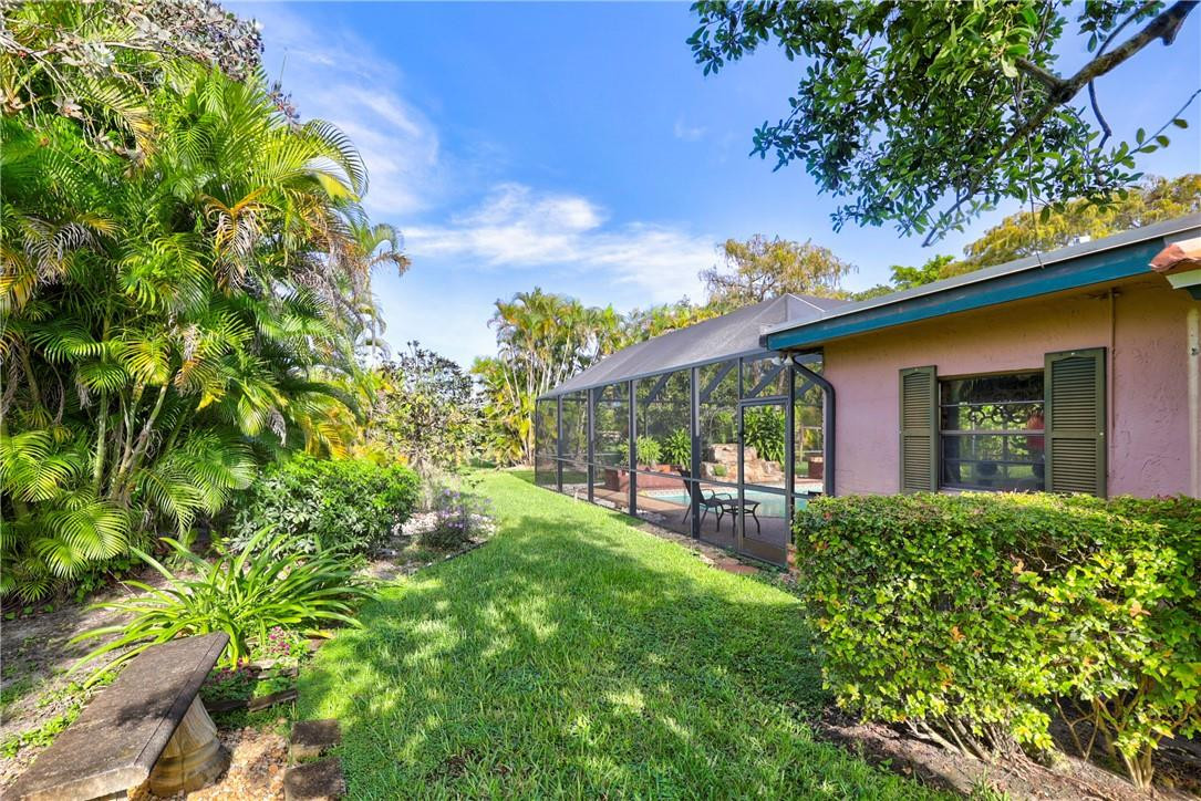 Oak Wood 80-39 B - Residential