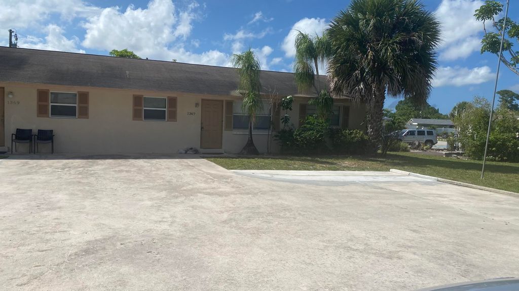 Photo of 1367 Sunset Road, Palm Springs, FL 33406 (MLS # R10987724)